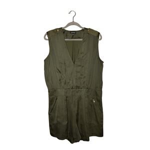 BEBE $148 Olive Green Satin Pleated Sleeveless Romper V-Neck Zip Pockets Large